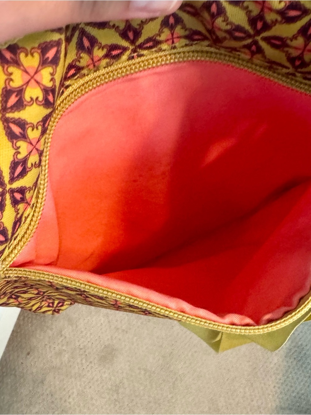 Baggalini Crossbody Bag in Mustard Patterned Fabric - Picture 7 of 7